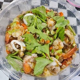 ไข่ตุ๋นหม้อไฟรวม