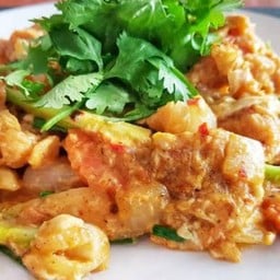 Curry Powder with Pork and Chicken Rice