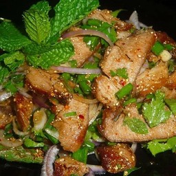 น้ำตกหมู