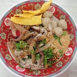 ก๋วยเตี๋ยวต้มยำสุโขทัย (เจ้บิ๋ม) แพรกษา