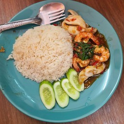 ข้าวมันกุ้งหมึกกระเพรา