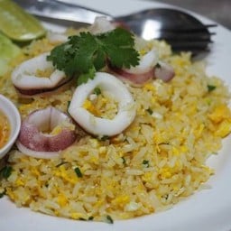 ข้าวผัดปลาหมึก(ใหญ่)