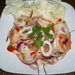 ยำวุ้นเส้นทะเลหมูสับ