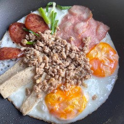 [อร่อยซ่ากับโค้ก] ไข่กระทะ ริมโขง +  โค้ก ออริจินัล (ขวด)