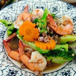 บล็อคเคอรี่ผัดกุ้ง Stir-Fried Broccoli With Shrimp