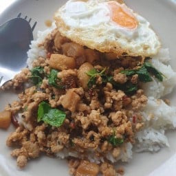 น้องนอร์ธ อาหารตามสั่ง (เจ้าเก่าแคนทารี่)