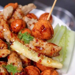 ต…แหล ลูกชิ้นทอด