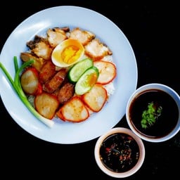 ข้าวหมูแดง