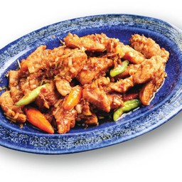 คอหมูผัดกะปิ