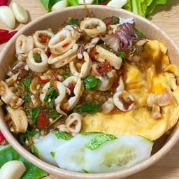 กะเพรานายขุนไข่ข้น