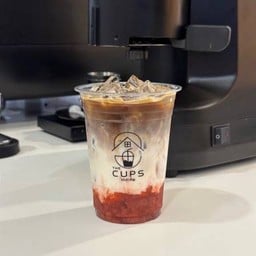 สตรอว์เบอร์รีลาเต้นมสด