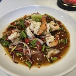 ยำ Yum Condo