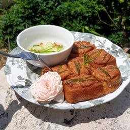 ขนมปังหน้าไก่ใบtarragon