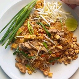 ผัดไทยกุ้งสด