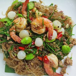 ผัดสามฉุน (สะตอ  ชะอม กระเทียมโทน)