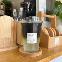 ชาเขียวน้ำมะพร้าว Coconut Green Tea