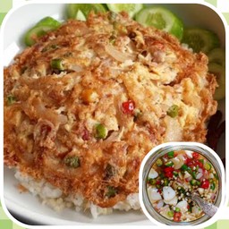 ข้าว ไข่เจียวแหนมทรงเครื่อง (พริกสด)