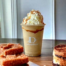 คาราเมล เฟรปเป้ คาปูชิโน่