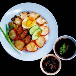 ข้าวหมูแดง-หมูกรอบ