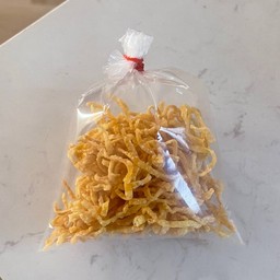 หมี่กรอบ