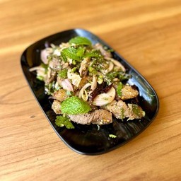 น้ำตกเนื้อ
