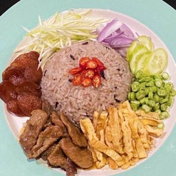 ร้านเคยหอม-กะปิหอม (ข้าวคลุกกะปิ-ผัดกะเพราพริกแห้ง-ผัดพริกแกงใต้)
