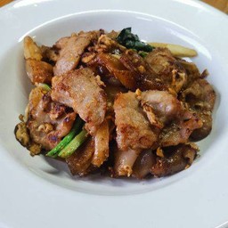 ผัดซีอิ๊วหมูชิ้น