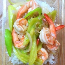 ผักพริกหยวกราดข้าว