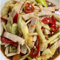 ตำแตงกวาใส่หมูยอ