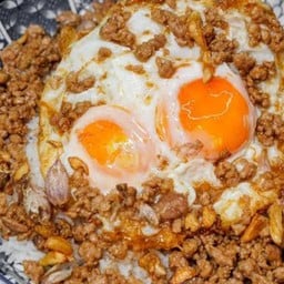 ข้าว หมูสับรวนไข่ดาว