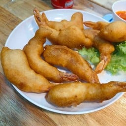 กุ้งชุบแป้งทอด