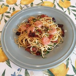 สปาเก็ตตี้คั่วแหนม