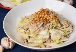 ผัดผักกาดขาวใส่ไข่หมูสับ (กับข้าว)