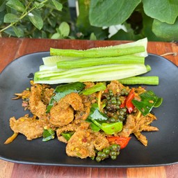 ผัดเผ็ดนกกระจอกเทศ