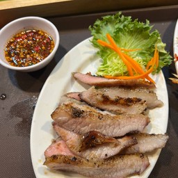 คอหมูย่าง