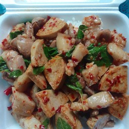 กระเพราหมูสามชั้น+หมูยอ(แซบๆๆๆ)
