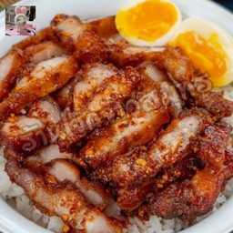 ข้าวลาบหมูทอด