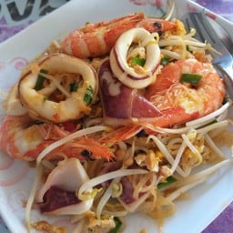 ผัดไทยทะเล