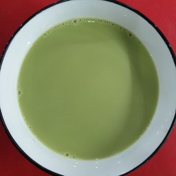 น้ำเต้าหู้ใบเตยนมสด