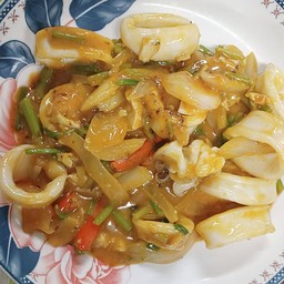 ปลาผึกผัดไข่เค็ม