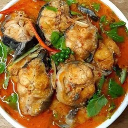 ปลาดุกผัดเผ็ดกะทิ