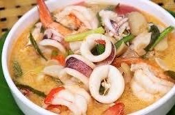 ต้มยำทะเล (Tom yam seafood)