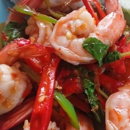 [อร่อยซ่ากับโค้ก] กระเพรากุ้งราดข้าว +  โค้ก ออริจินัล (กระป๋อง)