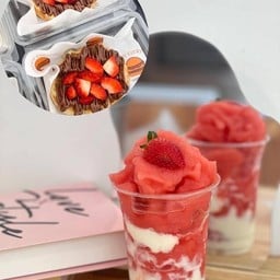 [เซตสุดฮิต] สตอเบอรี่สมูทตี้โยเกิร์ต + ครอฟเฟิลนูเทล่าสตอเบอรี่