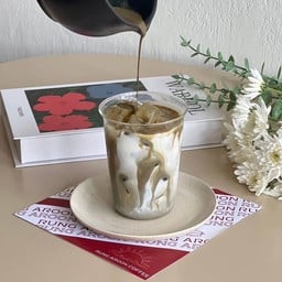 ชาเขียวโฮจิฉะลาเต้ (เย็น)