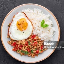 กาแฟแช่เย็นแบบขวดพร้อมดื่ม สาขาสุขสวัสดิ์78