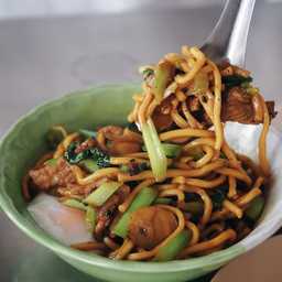 หมี่ฮกเกี้ยนผัด