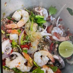 ยำหมึกสายกุ้งสุกเส้นแก้วหมูสับ