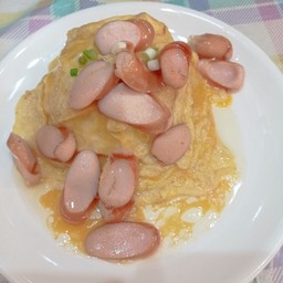 ข้าวไข่ข้น ไส้กรอกไก่