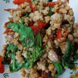 ข้าว กระเพราหมูสับ